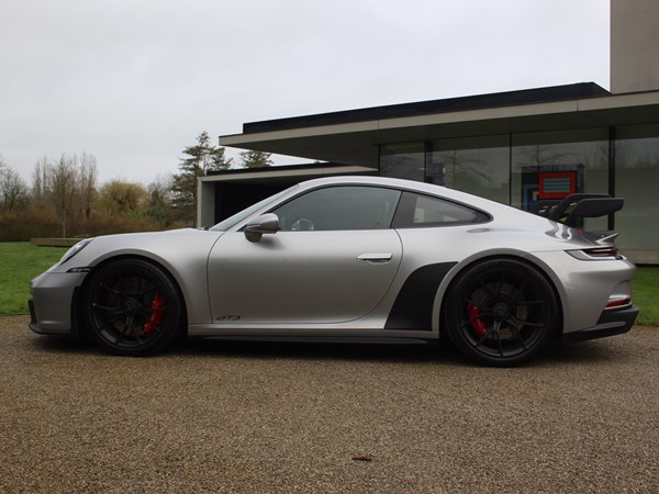 PORSCHE 992 GT3