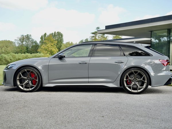 AUDI RS6 PERFORMANCE
