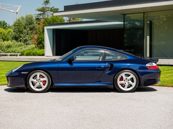 PORSCHE 996 TURBO - LAPISBLUE