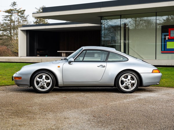 PORSCHE 993 C2 COUPE