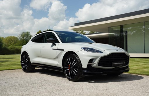 Aston Martin DBX