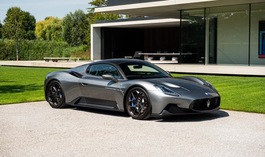 Maserati MC20
