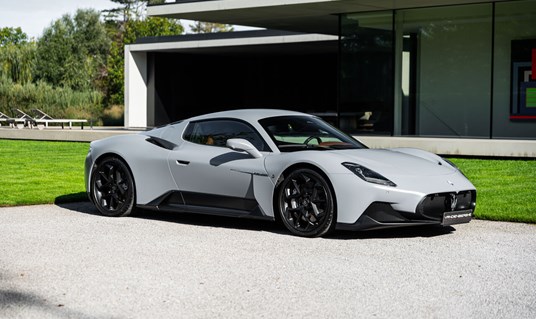 Maserati MC20