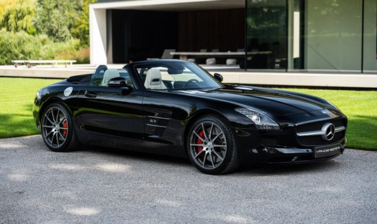 Mercedes-Benz SLS
