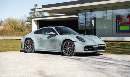 Porsche 992