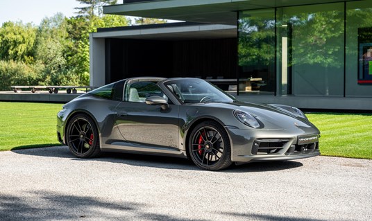 Porsche 992