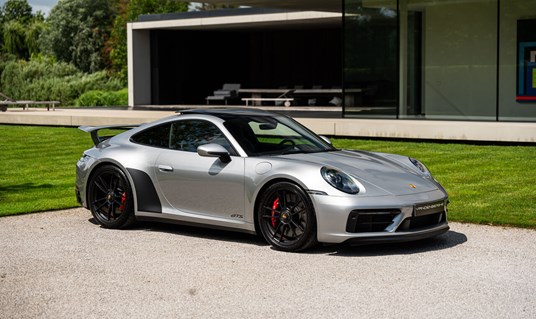 Porsche 992