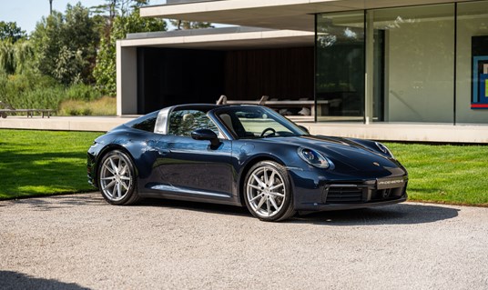 Porsche 992