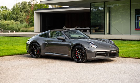 Porsche 992