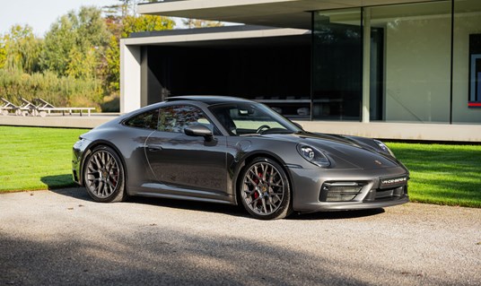 Porsche 992