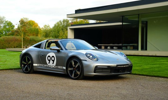 Porsche 992