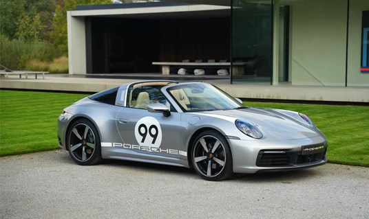 Porsche 992